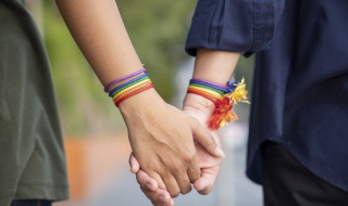 Bravo au mariage pour tous mis en place en France il y a 10 ans